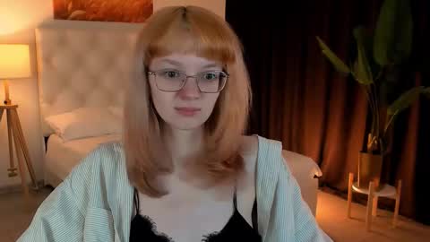 mollyjiggles online show from 10/11/25, 08:24