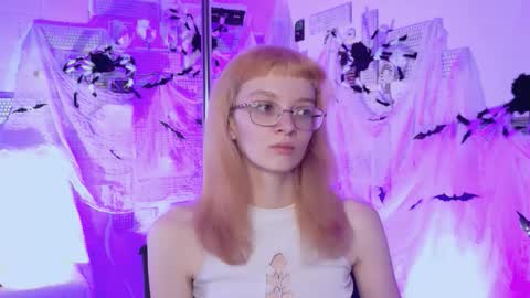 mollyjiggles online show from 10/22/25, 06:18