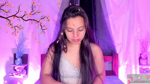 Snapshot of mollylewis18 chatting on 01/24/25, 11:56 New girl Emily Valentina  Michelle online show from 01/24/25, 11:56
