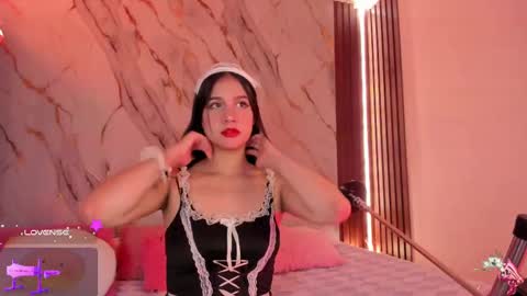 Snapshot of mollylewis18 chatting on 10/05/25, 08:40 New girl Emily Valentina  Michelle online show from 10/05/25, 08:40