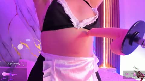 Snapshot of mollylewis18 chatting on 10/23/25, 02:44 New girl Emily Valentina  Michelle online show from 10/23/25, 02:44