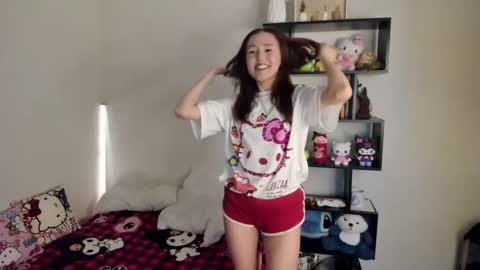 Molly online show from 10/22/25, 07:41