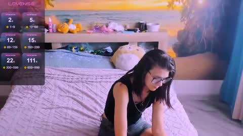  KIRA  online show from 06/25/26, 02:33
