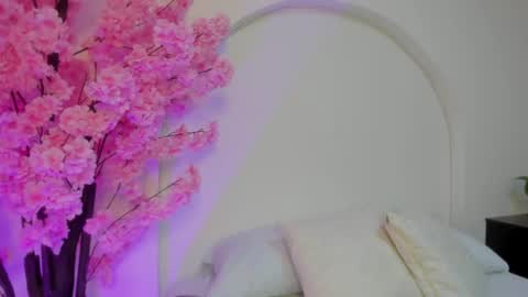 mollylove_ online show from 07/28/26, 07:04