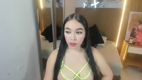 MOLLY online show from 07/18/26, 06:56