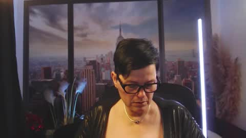 MollySun Nina Randmann online show from 09/22/25, 05:59