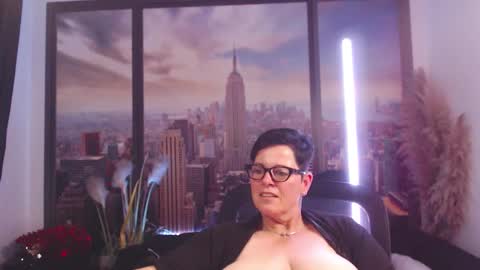 MollySun Nina Randmann online show from 09/30/25, 04:23