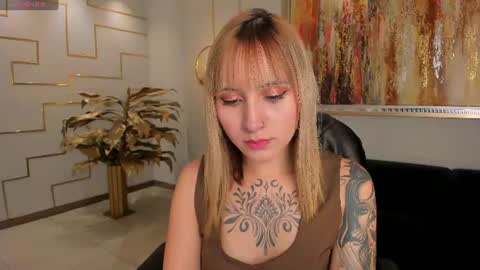 Molly Sunders online show from 06/13/26, 09:13