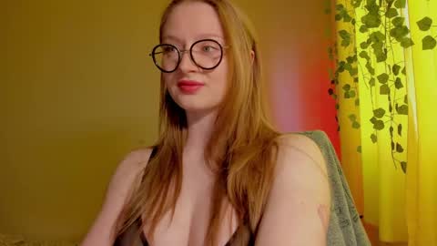 mollytucker online show from 05/11/26, 02:12