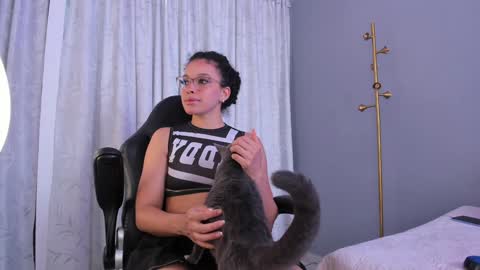 Molly online show from 01/18/25, 02:55