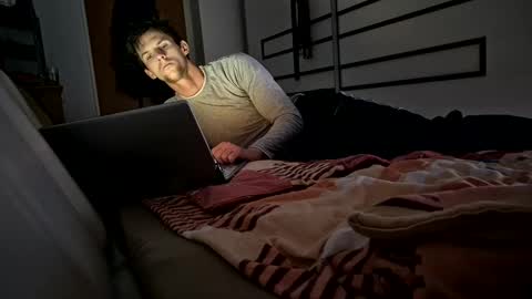 Oszkr online show from 01/07/25, 03:46