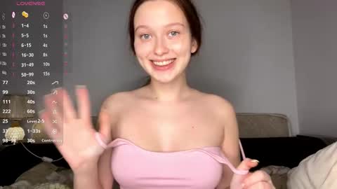 Snapshot of moltenpeach chatting on 03/28/26, 03:33 Hermina online show from 03/28/26, 03:33