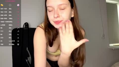 Snapshot of moltenpeach chatting on 04/19/26, 03:33 Hermina online show from 04/19/26, 03:33