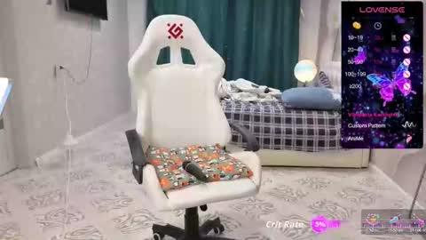 MommmY  online show from 10/05/25, 08:40