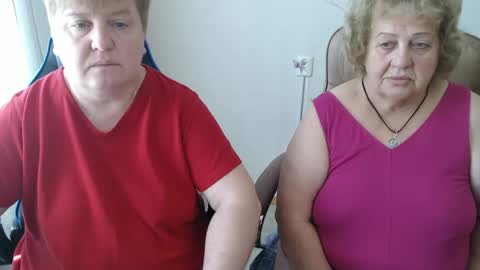 Snapshot of mommy99x chatting on 09/23/25, 07:44 Mommy99X online show from 09/23/25, 07:44