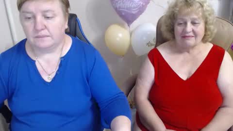 Snapshot of mommy99x chatting on 10/21/25, 04:41 Mommy99X online show from 10/21/25, 04:41