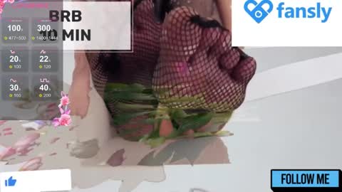 Mommy online show from 12/05/24, 02:09