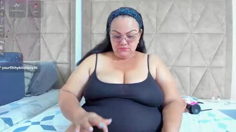 Jelitza online show from 02/12/25, 03:51
