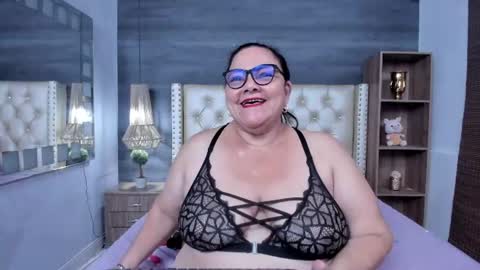 Jelitza online show from 07/01/26, 02:57