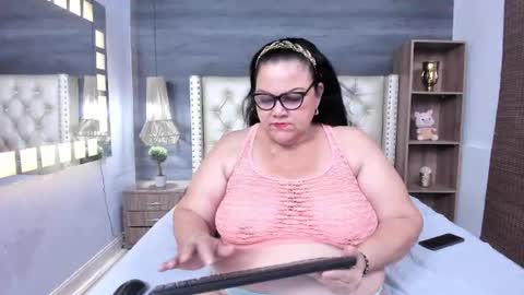 Jelitza online show from 07/04/26, 07:25
