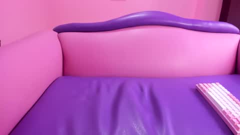 Snapshot of mommy_dirty_squirt chatting on 01/22/25, 11:56 carolina online show from 01/22/25, 11:56