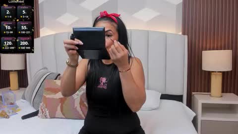 Snapshot of mommy_naughty_ chatting on 01/13/26, 11:26 Letty Smith online show from 01/13/26, 11:26