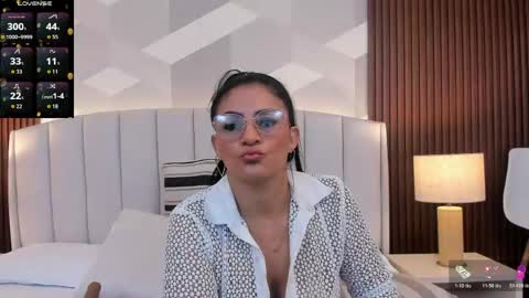 Snapshot of mommy_naughty_ chatting on 05/13/26, 11:07 Letty Smith online show from 05/13/26, 11:07