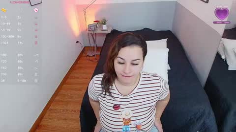 Daphne  online show from 01/20/25, 07:46