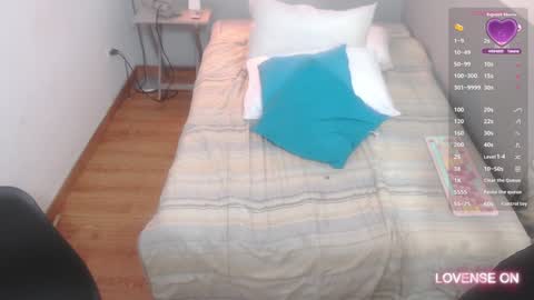 Daphne  online show from 01/30/25, 10:51