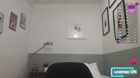 Daphne  online show from 02/07/25, 02:08