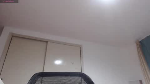 Daphne  online show from 10/13/25, 10:48