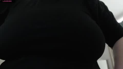 Daphne  online show from 10/15/25, 07:14