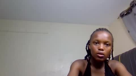 Mona online show from 09/14/25, 01:05