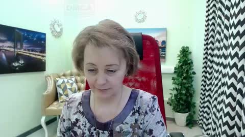 Snapshot of mona_w chatting on 03/20/26, 11:04 Mona online show from 03/20/26, 11:04