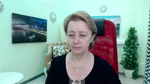 Snapshot of mona_w chatting on 04/07/26, 11:10 Mona online show from 04/07/26, 11:10