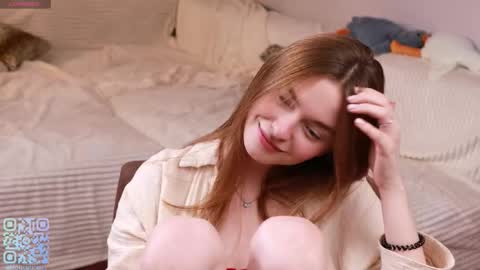 Snapshot of monabrickell chatting on 10/07/25, 07:11 Mona online show from 10/07/25, 07:11