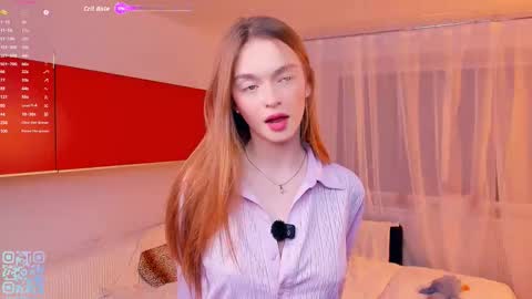 Snapshot of monabrickell chatting on 10/19/25, 07:25 Mona online show from 10/19/25, 07:25