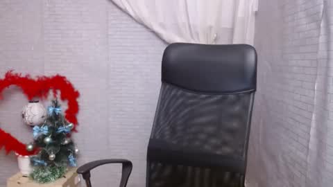 monakali online show from 01/04/25, 06:52