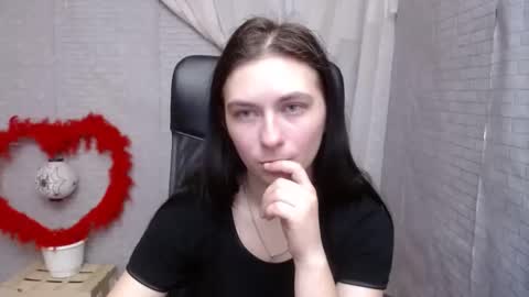 monakali online show from 02/13/25, 10:23