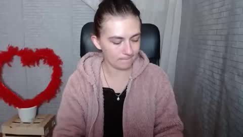 monakali online show from 10/01/25, 06:52