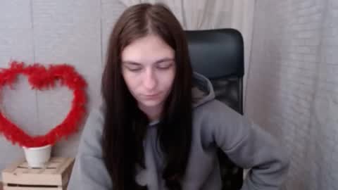 monakali online show from 10/03/25, 06:43