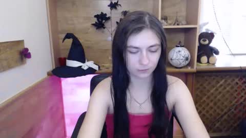 Snapshot of monakali chatting on 11/13/25, 07:18 monakali online show from 11/13/25, 07:18