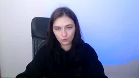 Snapshot of monakali chatting on 11/26/25, 07:53 monakali online show from 11/26/25, 07:53