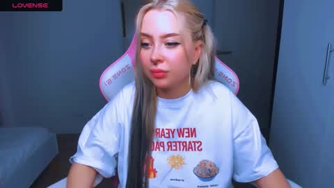   online show from 01/11/25, 02:04