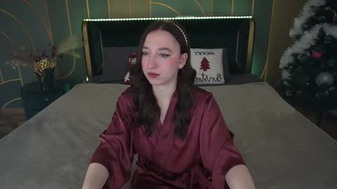 Taina online show from 12/30/24, 07:04