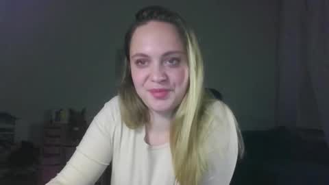 Snapshot of monarise chatting on 03/23/26, 09:52 monarise online show from 03/23/26, 09:52