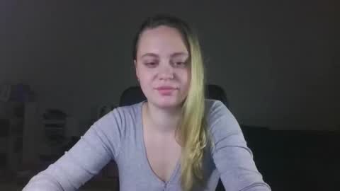 Snapshot of monarise chatting on 03/25/26, 11:33 monarise online show from 03/25/26, 11:33