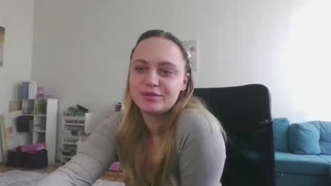 Snapshot of monarise chatting on 04/14/26, 08:31 monarise online show from 04/14/26, 08:31