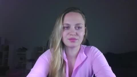 Snapshot of monarise chatting on 04/17/26, 06:22 monarise online show from 04/17/26, 06:22