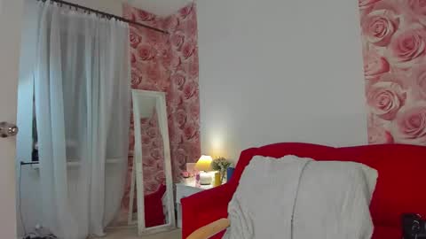 Monica online show from 12/18/24, 07:36